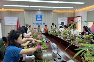 乌度卡：比上赛季多赢19场是进步 我告诉队员们 我们明年要赢更多